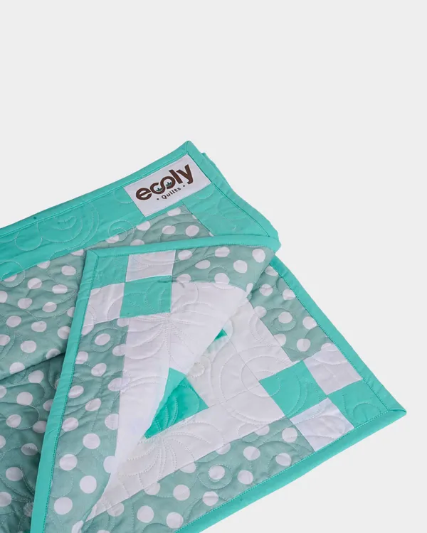 Soft_Green_Nursery_Baby_Quilt
