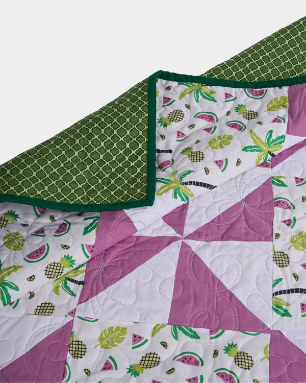 Tropical_Pinwheel_Summer_Baby_Quilt