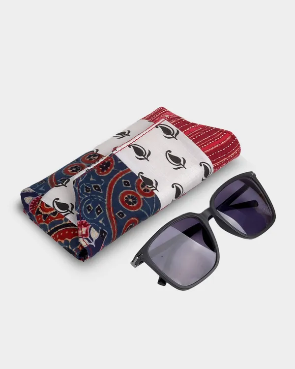 Heritage_Block_Quilt_Eyewear_Case
