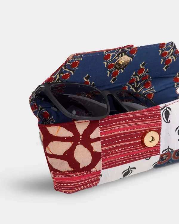 Heritage_Block_Quilt_Eyewear_Case