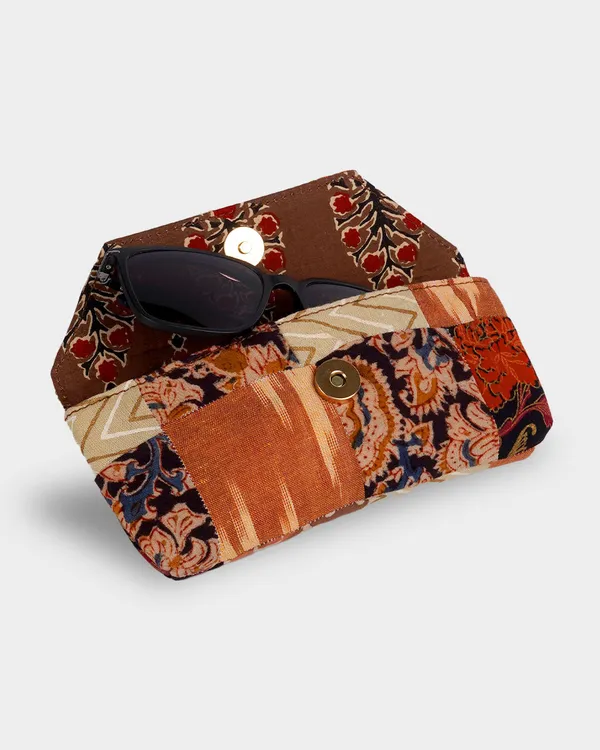 Vibrant_Ikat_Eyewear_Case