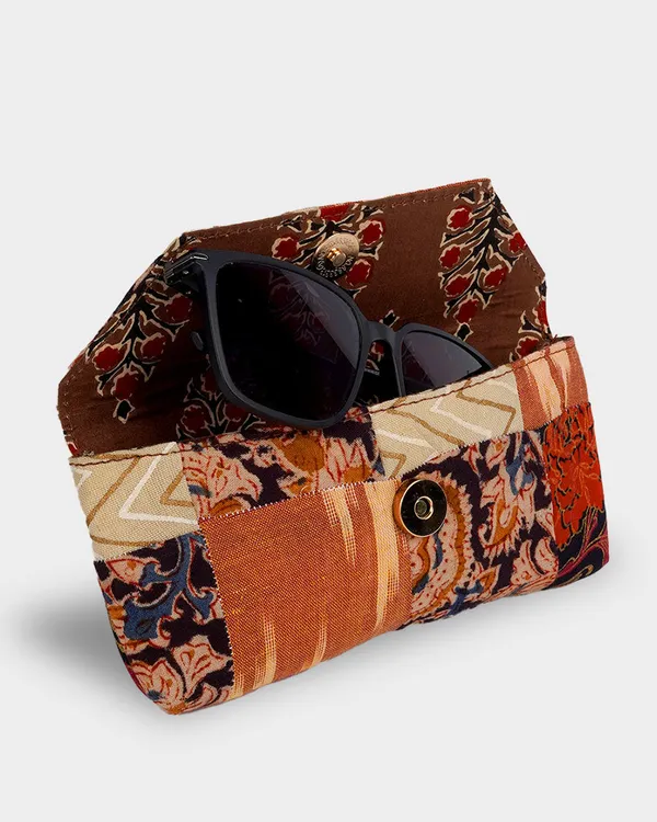 Vibrant_Ikat_Eyewear_Case