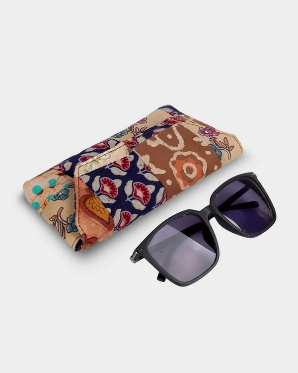 Woven_Floral_Eyewear_Case