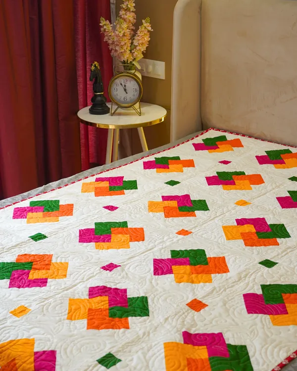 Red_Beige_Patchwork_Cotton_Bedquilt_Handcrafted_Floral_Design