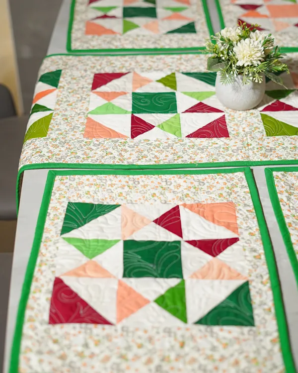 Pinwheel_Micro_Floral_Table_Runner_And_Mats