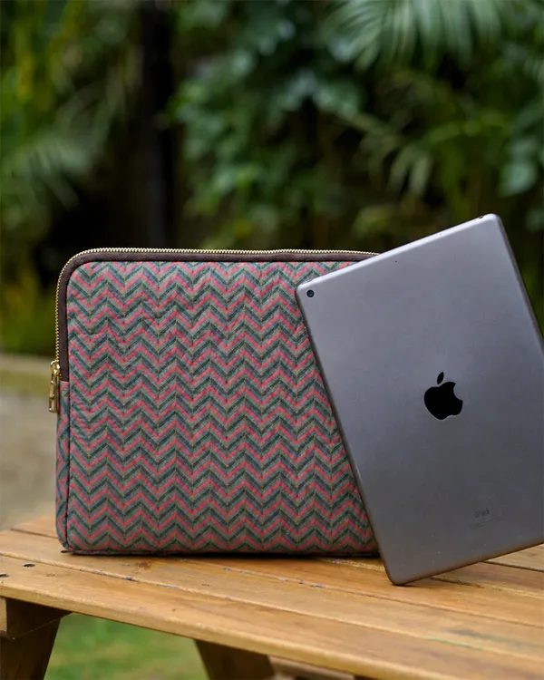The_Teal_Terracotta_Zigzag_Quilted_Ipad_Sleeve