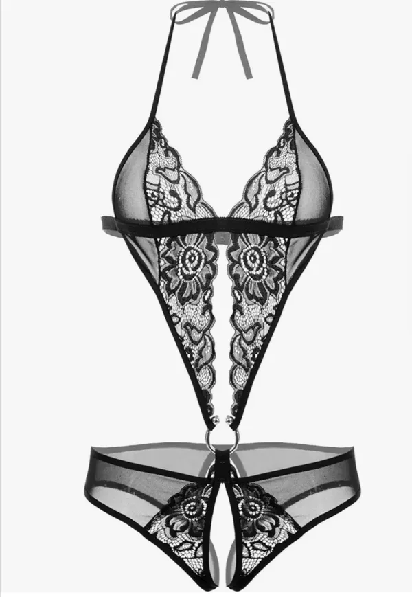 Black_Lace_Halter_Neck_Lingerie_Set_For_Women