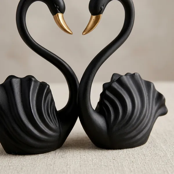 Resin_Decorative_Swan_Figurine_Set_Black_Gold_Shell_Body