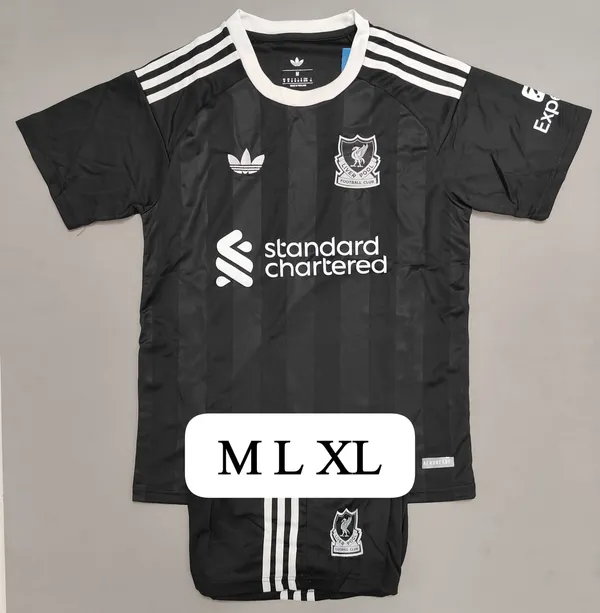 Black_Liverpool_Retro_Jersey_set_with_shorts