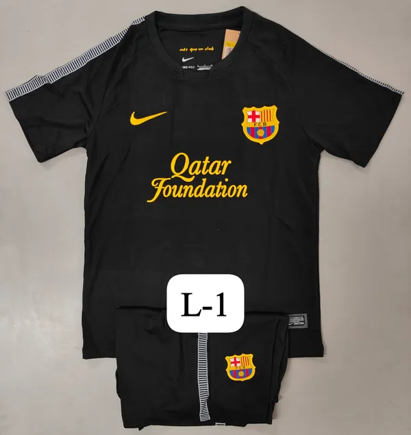 Black_Nike_Fc_Barcelona_Qatar_Retro_Jersey_set_with_shorts