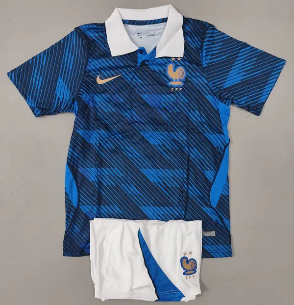 France_World_Cup_home_kit_set_with_shorts_2026