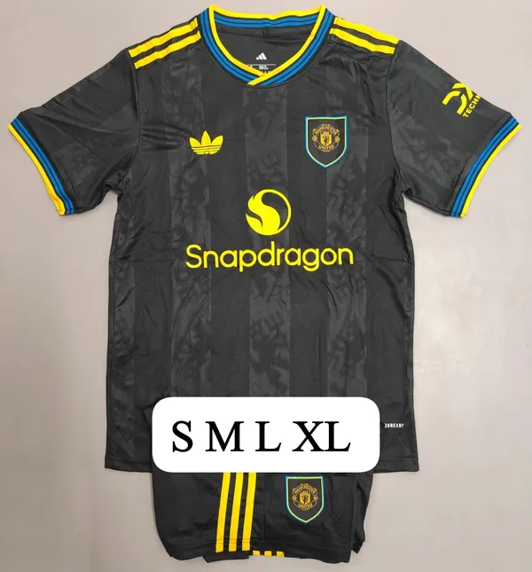 Black_Man_u__Retro_jersey_set_with_shorts
