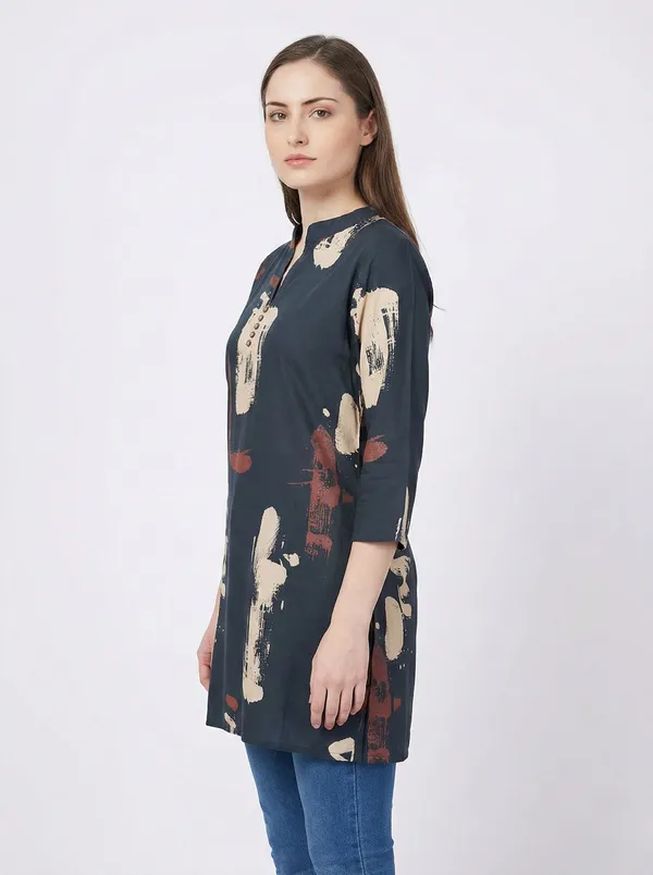 Dark_Green_Rayon_Straight_Printed_Tunic_For_Women