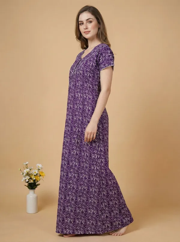 Purple_Cotton_Relaxed_Floral_Print_Nighty_For_Women