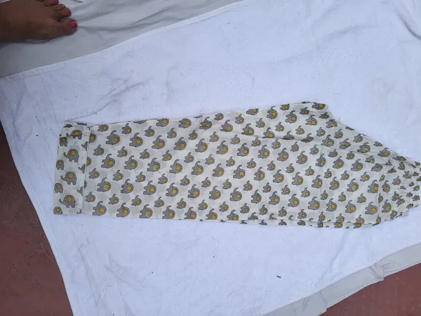 White_Cotton_Elephant_Print_Night_Suit_For_Women