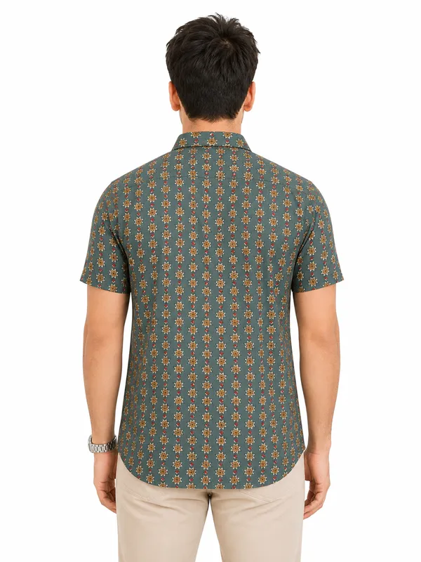 Green_Floral_Print_Cotton_Casual_Shirt_for_Men
