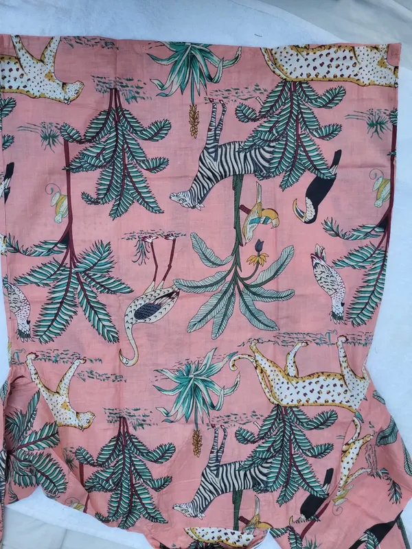 Pink_Cotton_Jungle_Print_night_suit_for_Women