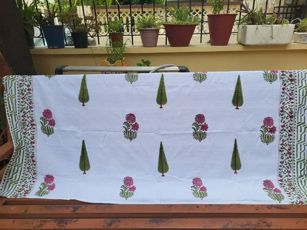 White_Cotton_Floral_Print_with_Green_Border__3_piece_set_towel_set