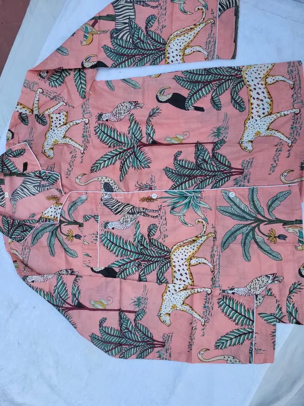 Pink_Cotton_Jungle_Print_night_suit_for_Women