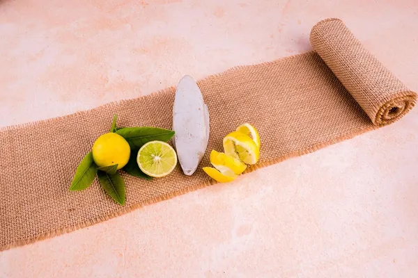 Lemon_Soap_With_Lemon_Essential_Oil
