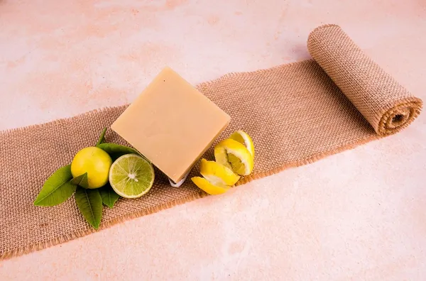 Lemon_Soap_With_Lemon_Essential_Oil