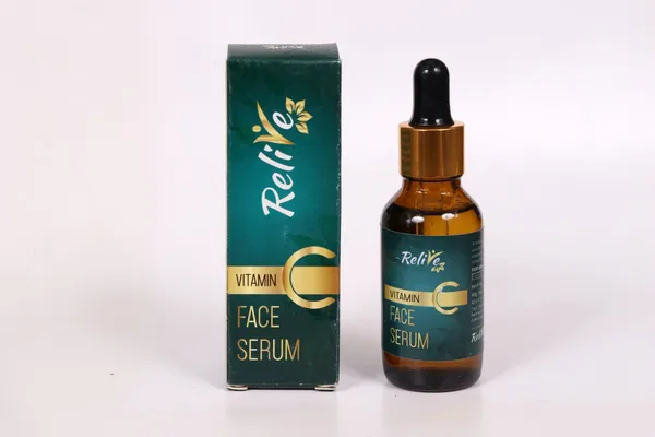 Revive_Vitamin_C_Jojoba_Licorice_Brightening_Face_Serum