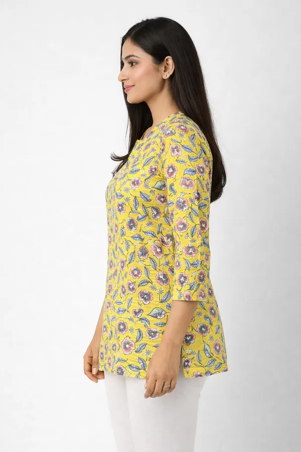 Yellow_Cotton_Floral_Print_Short_Kurta_For_Women