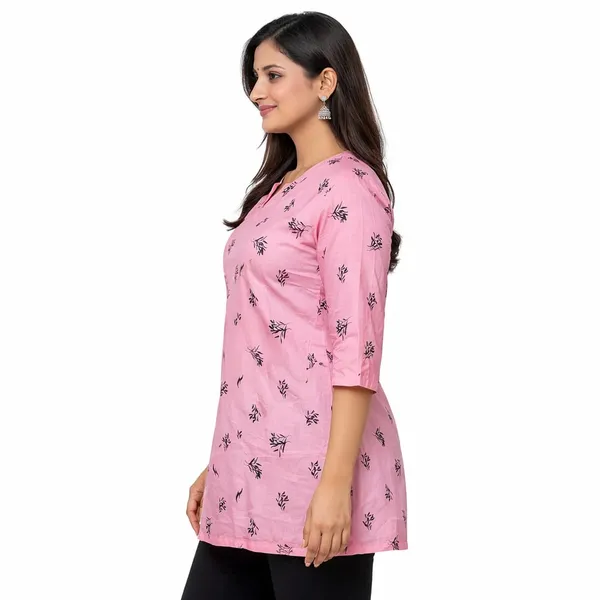 Pink_Cotton_Floral_Print_Relaxed_Short_Kurti_For_Women