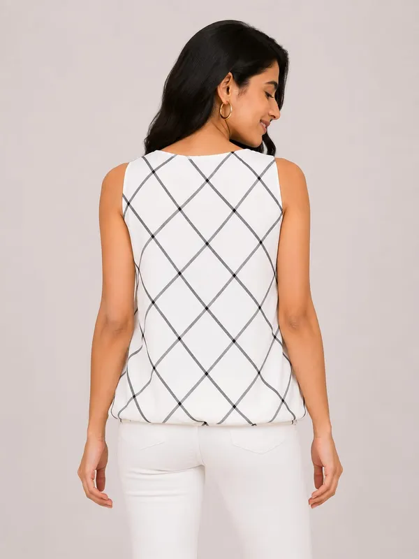 White_Rayon_Checkered_Sleeveless_V-Neck_Top_For_Women