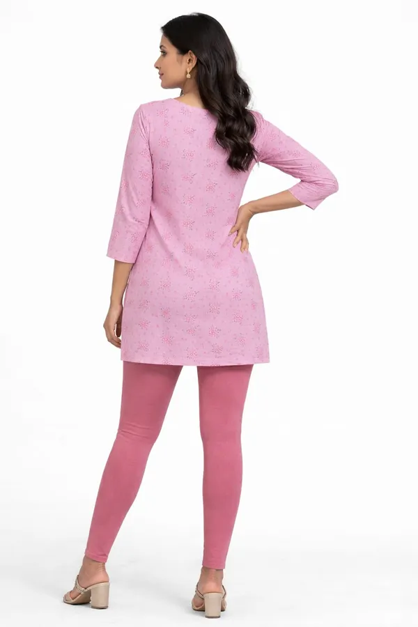Pink_Cotton_Floral_Embroidered_Straight_Kurta_For_Women