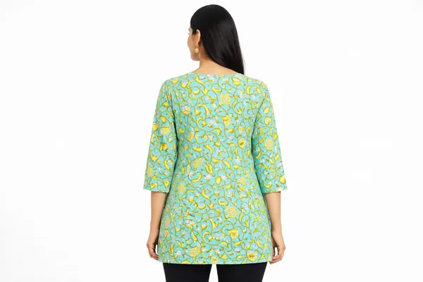 Light_Green_Cotton_Floral_Print_Short_Kurta_For_Women