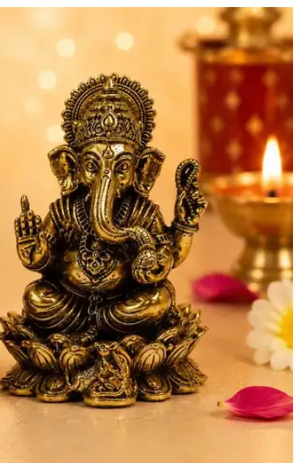 Gold_Brass_Antique_Traditional_Ganesha_Idol_On_Lotus_Base
