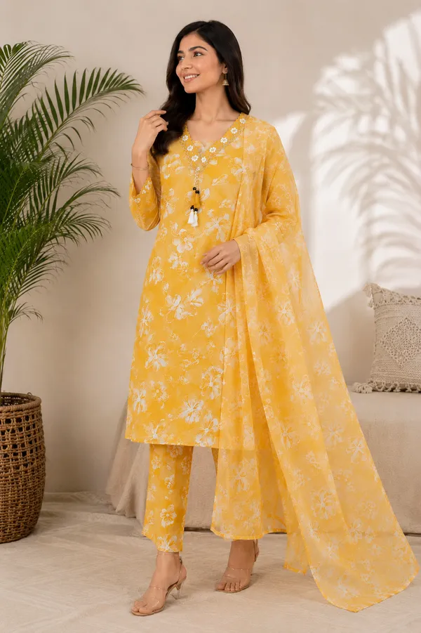 Yellow_Cotton_Anarkali_Kurta_Set_For_Women
