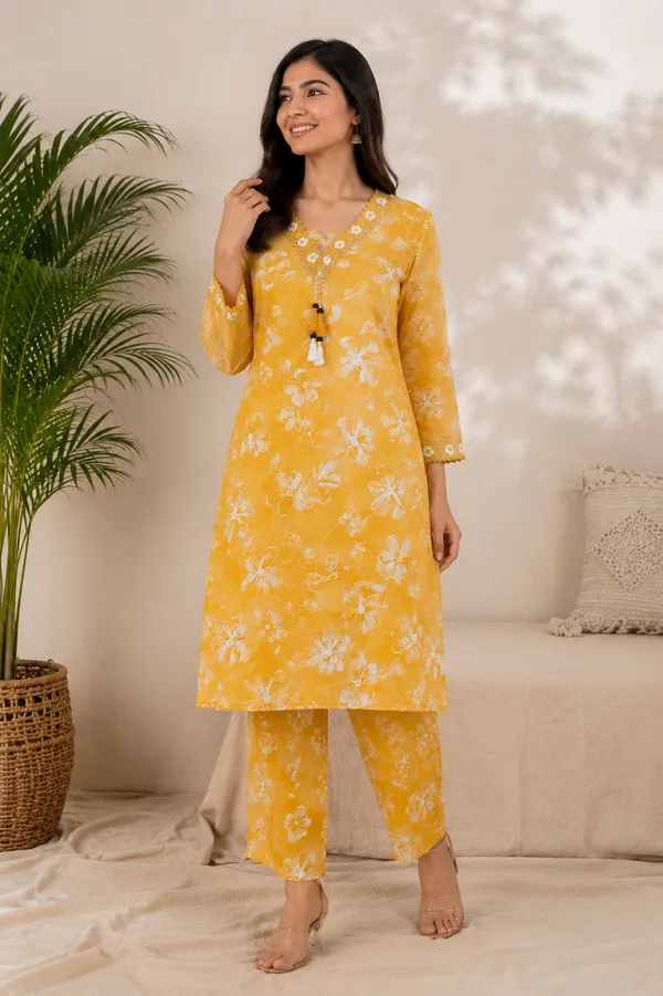 Yellow_Cotton_Anarkali_Kurta_Set_For_Women