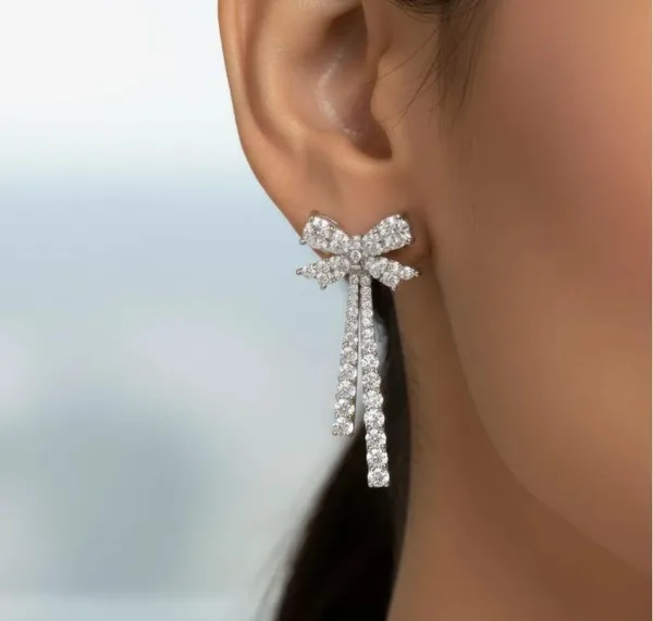 Alayas_Alloy_White_Jewellery_Set_(Pack_Of_1)