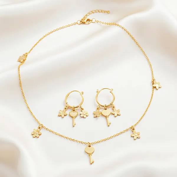 Alayas_Alloy_Gold-Plated_Gold_Jewellery_Set_(Pack_Of_1)