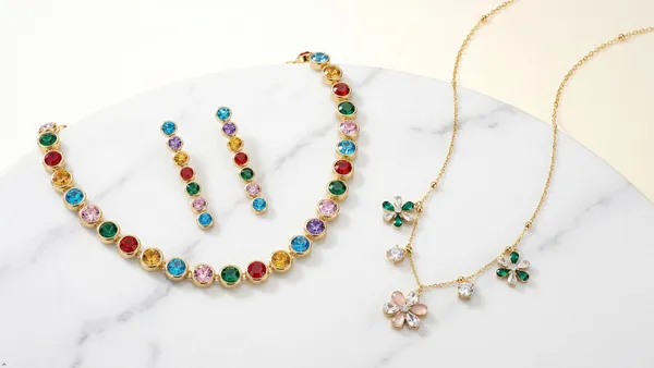 Alayas_Alloy_Gold,_Red,_Green,_Multicolor_Jewellery_Set_(Pack_Of_6)