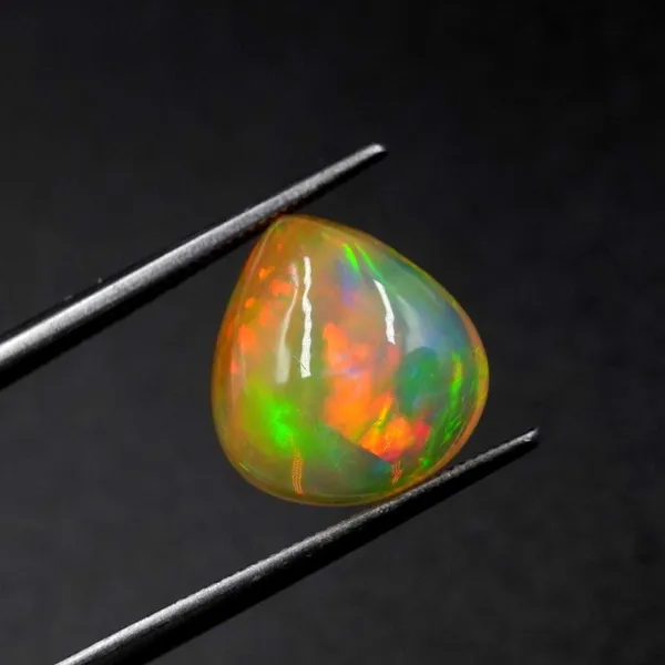 Multicolor_Ethiopian_Opal_Natural_Gemstone_Heart_Cabochon_Ring_Stone