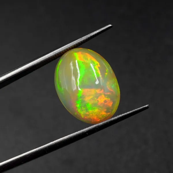 Ethiopian_Opal_Natural_Gemstone_Oval_Cabochon_Ring_Stone