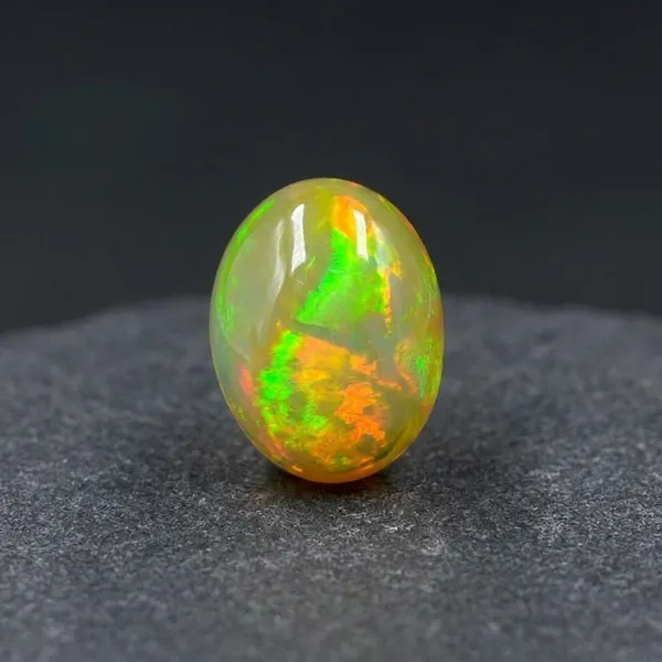 Ethiopian_Opal_Natural_Gemstone_Oval_Cabochon_Ring_Stone