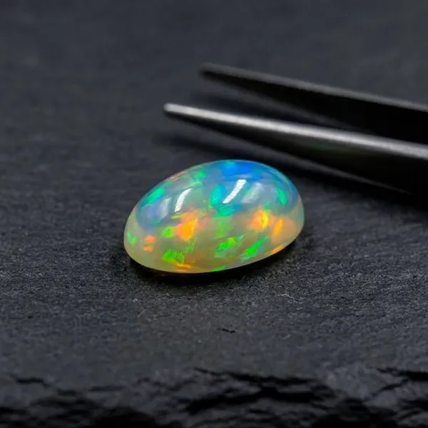 Ethiopian_Opal_Natural_Gemstone_Oval_Cabochon_Ring_Stone