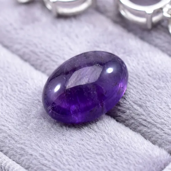 Purple_Amethyst_Natural_Gemstone_Oval_Cabochon_Pendant_Stone