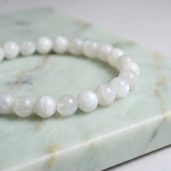 White_Natural_Crystal_Moonstone_Bracelet_For_Unisex
