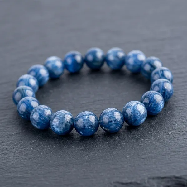 Deep_Blue_Kyanite_Natural_Crystal_Bracelet_For_Unisex