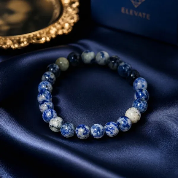 Blue_And_White_Natural_Crystal_Sodalite_Bracelet