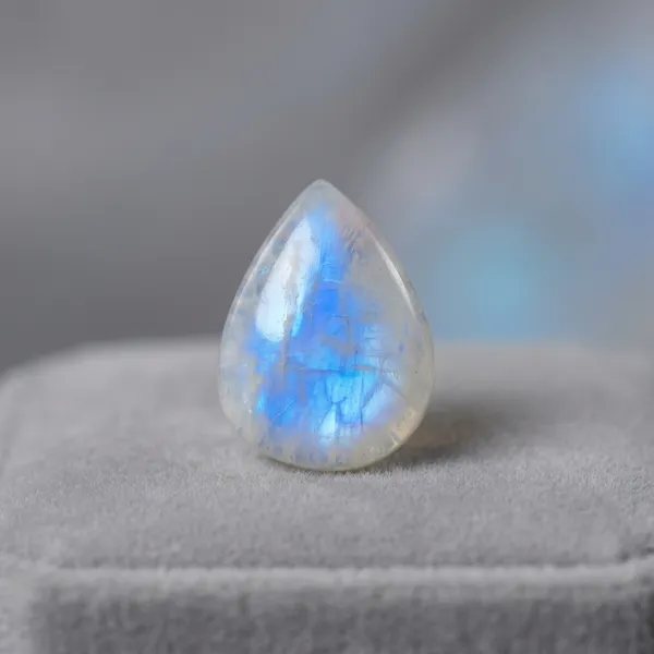 White_And_Blue_Rainbow_Moonstone_Flash_Pear_Cabochon_Pendant_Stone
