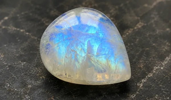 White_And_Blue_Rainbow_Moonstone_Natural_Gemstone_Cabochon_Heart_Pendant_Stone