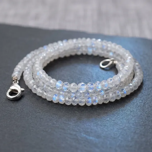 White_And_Blue_Rainbow_Moonstone_Flash_Natural_Faceted_Gemstone