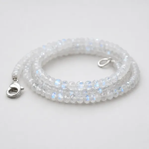 White_And_Blue_Rainbow_Moonstone_Flash_Natural_Faceted_Gemstone