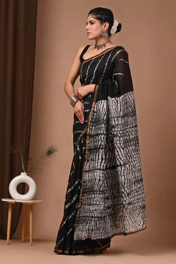 Black_Shibori_Print_Chanderi_Silk_Saree_With_Matching_Blouse_With_Contrast_Border